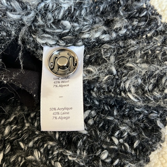 Elizabeth & James oversized wool/alpca/acrylic cardigan size Extra Small - EUC! - Picture 6 of 9